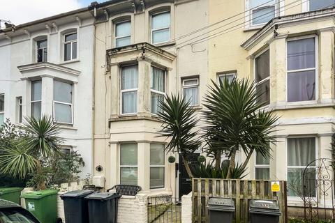 1 bedroom flat for sale, Flat 2, 34 Langney Road, Eastbourne, East Sussex, BN21 3JP