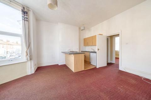 1 bedroom flat for sale, Flat 2, 34 Langney Road, Eastbourne, East Sussex, BN21 3JP