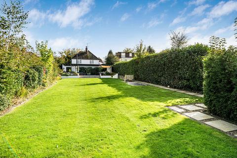 4 bedroom detached house for sale, Worthing Road, Horsham RH12