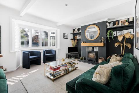 76 Worthing Road, Horsham, RH12 1TD