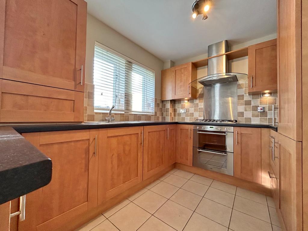 Apartment in Leeds - View 3