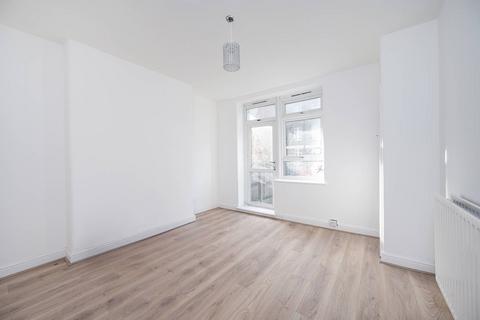 3 bedroom flat for sale, Homerton Road, Hackney, London, E9