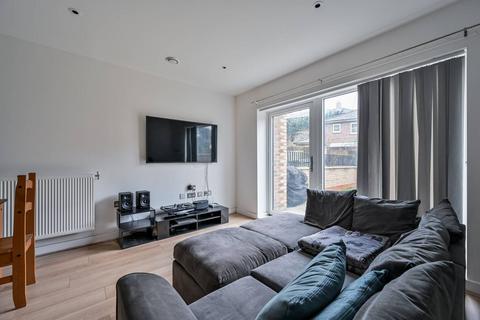 2 bedroom maisonette for sale, Woolwich New Road, Woolwich, London, SE18