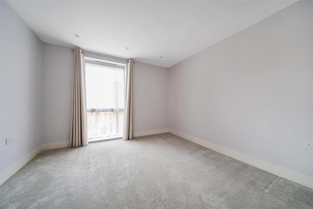 Bedroom 2 h.JPG