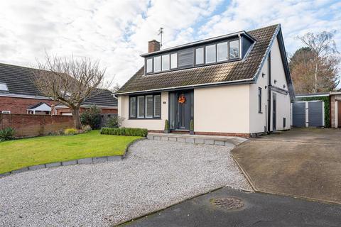 3 bedroom detached bungalow for sale, Runswick Avenue, Acomb, York, YO26 5PP