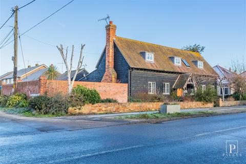 4 bedroom detached house for sale, Walton Road, Kirby-Le-Soken, Frinton-On-Sea