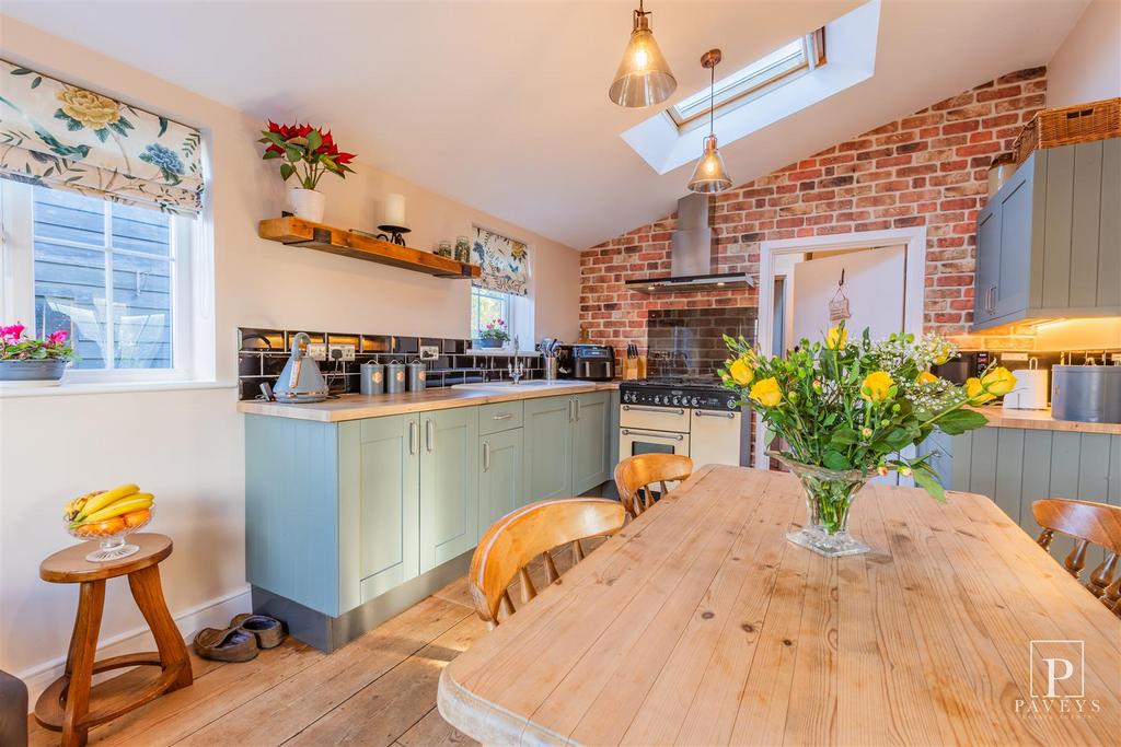 Kitchen diner