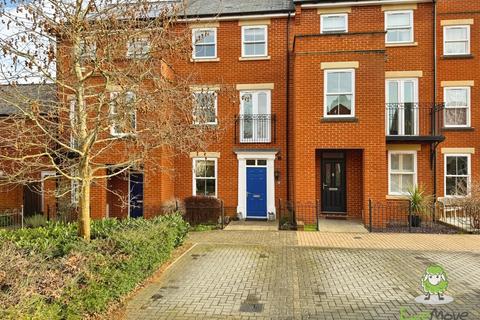 3 bedroom townhouse for sale, ROCKBOURNE ROAD, SHERFIELD-ON-LODDON, HOOK, HAMPSHIRE, RG27