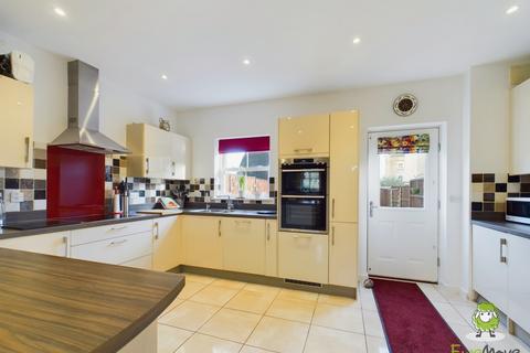 3 bedroom townhouse for sale, ROCKBOURNE ROAD, SHERFIELD-ON-LODDON, HOOK, HAMPSHIRE, RG27