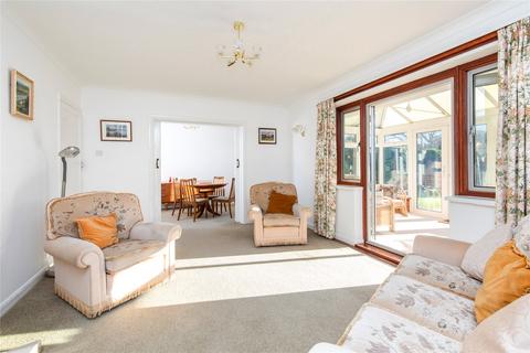 2 bedroom bungalow for sale, Knightscroft Avenue, Rustington, Littlehampton, West Sussex, BN16