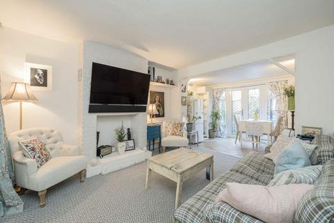 Studio for sale, Greenside Road, London W12