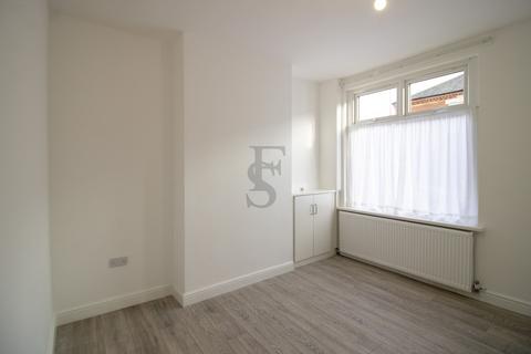 3 bedroom terraced house to rent, Asfordby Street, Spinney Hills