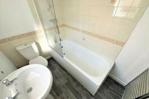 9 Lightcliffe Road, Brighouse, HD6 2DR