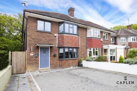 3 bedroom semi-detached house for sale, Princes Way, Buckhurst Hill