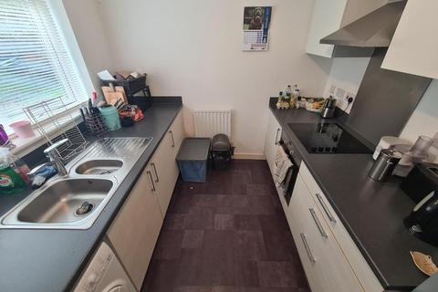 2 bedroom terraced house to rent, St Josephs Mews, Penarth