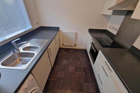 2 bedroom terraced house to rent, St Josephs Mews, Penarth