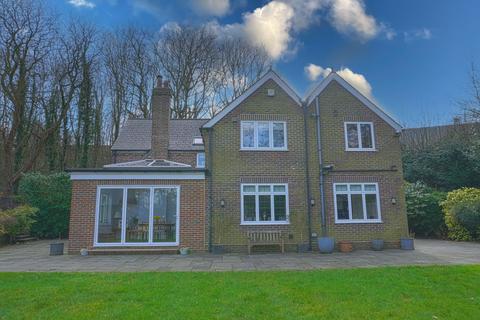 The Lodge Tilley Lane, Headley, Epsom, KT18 6EN