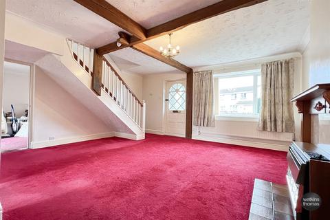 3 bedroom semi-detached house for sale, Sandown Drive, Bobblestock, Hereford, HR4