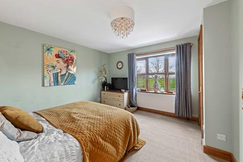 undefined, Long Street, Grantham NG32