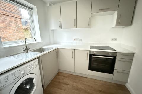 1 bedroom maisonette for sale, Ashtead Village