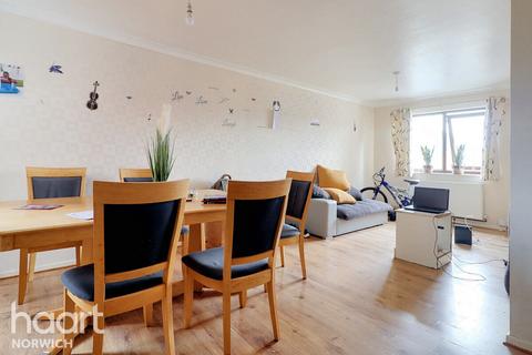 2 bedroom flat for sale, Cotterall Court, Norwich