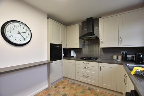 84 Duchess Street, Shaw, Oldham, OL2 7XF