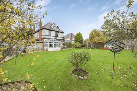 6 bedroom detached house for sale, Westbury Road, New Malden, KT3