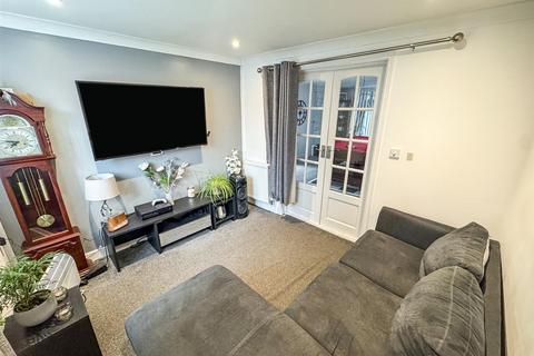 16 Drake Close, Corby, NN17 2RJ