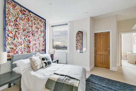 22 Kings Gardens, London, NW6 4PU