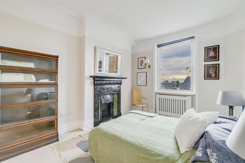 22 Kings Gardens, London, NW6 4PU
