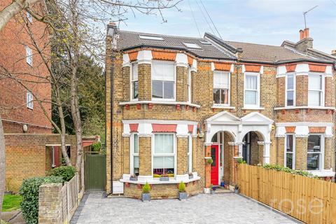 3 bedroom maisonette for sale, Higham Road, Woodford Green IG8