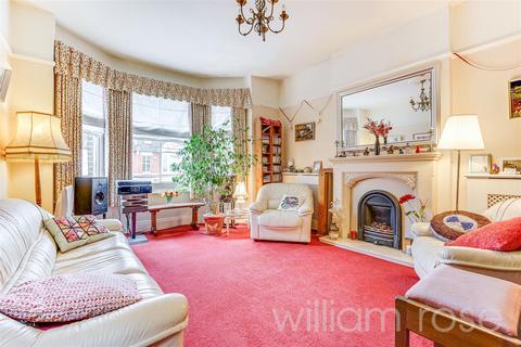 3 bedroom maisonette for sale, Higham Road, Woodford Green IG8