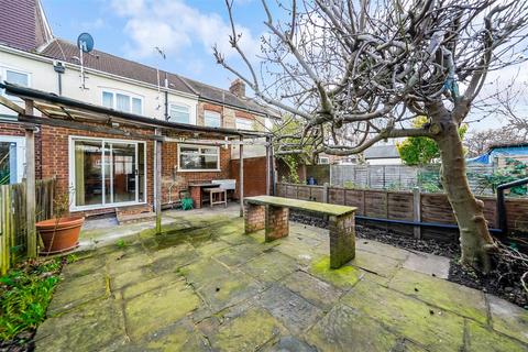 3 bedroom terraced house for sale, Downhills Way, London N17