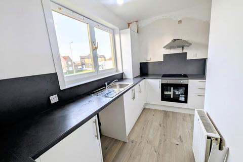 2 bedroom flat to rent, Kinnier Road, Saltcoats KA21