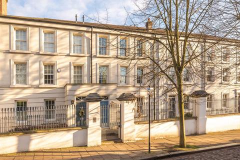 6 bedroom terraced house for sale, Southwood Lane, Highgate, N6