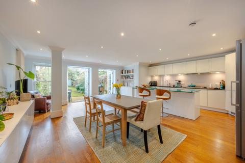 6 bedroom terraced house for sale, Southwood Lane, Highgate, N6