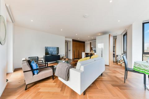 2 bedroom apartment for sale, Ambassador Building, Embassy Gardens, London, SW11