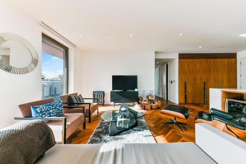 2 bedroom apartment for sale, Ambassador Building, Embassy Gardens, London, SW11