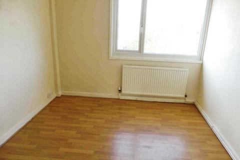 2 bedroom flat to rent, Wingfield Road, Rotherham