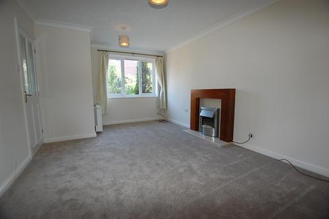 2 bedroom townhouse to rent, Hewitts Close, Briston