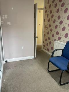 1 bedroom in a house share to rent, Wallington SM6