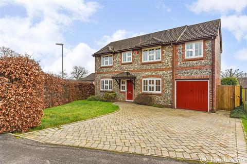 4 bedroom detached house for sale, Primrose Way, Romsey, Hampshire