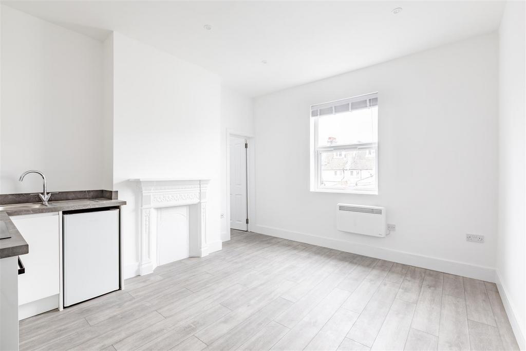 Reception/Kitchen