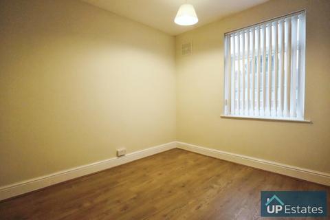 3 bedroom terraced house to rent, Telfer Road, Coventry