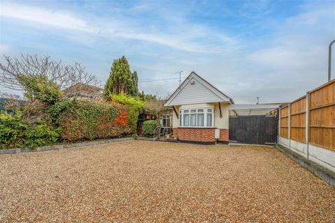 2 bedroom semi-detached bungalow for sale, BELLHOUSE ROAD, Leigh-On-Sea