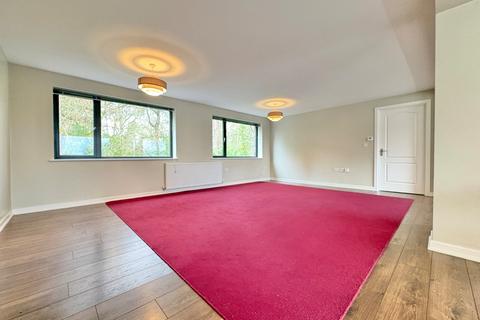 undefined, Hollies Park Court, Weetwood Lane, Weetwood, Leeds, LS16