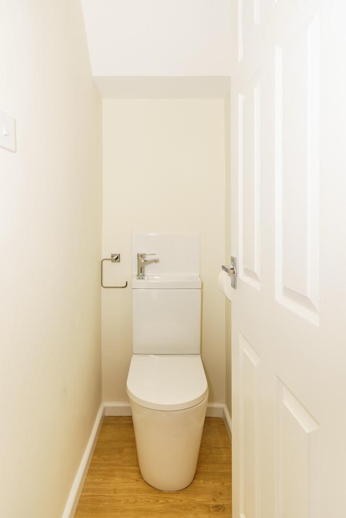 Gr Floor Cloakroom