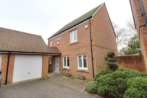 4 bedroom detached house for sale, ABBESS WAY, WATERLOOVILLE