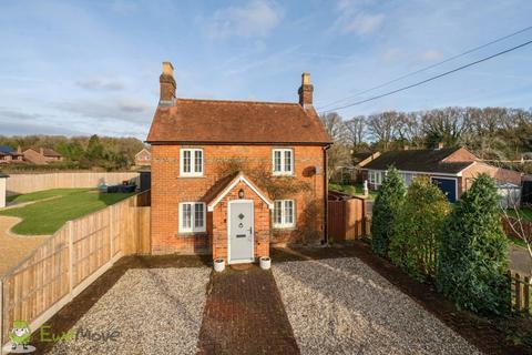 3 bedroom detached house for sale, Shyshack Lane, Tadley RG26