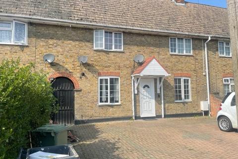 6 bedroom terraced house to rent, East Avenue, Hayes